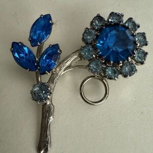 Blue Prong Set Rhinestone Floral Brooch